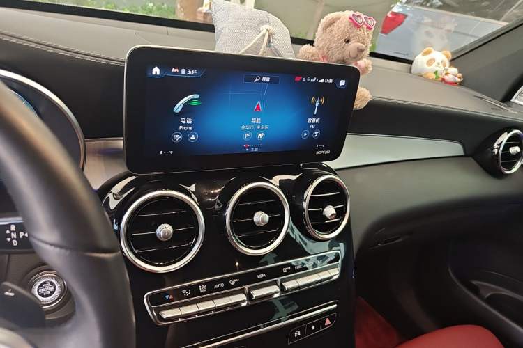 Used Mercedes-Benz GLC Coupe 2022 Refreshed GLC 260 4MATIC Coupe SUV Audio And AC Panel