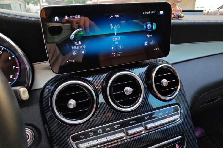 Used Mercedes-Benz GLC Coupe 2022 Refreshed GLC 260 4MATIC Coupe SUV Audio And AC Panel