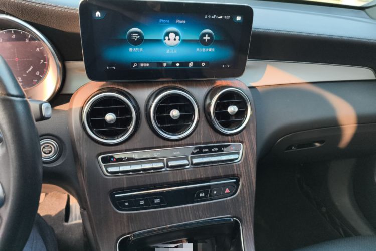 Used Mercedes-Benz GLC Coupe 2022 Refreshed GLC 260 4MATIC Coupe SUV Audio And AC Panel