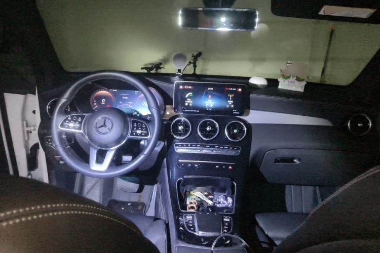 Used Mercedes-Benz GLC Coupe 2022 Refreshed GLC 260 4MATIC Coupe SUV Center Console