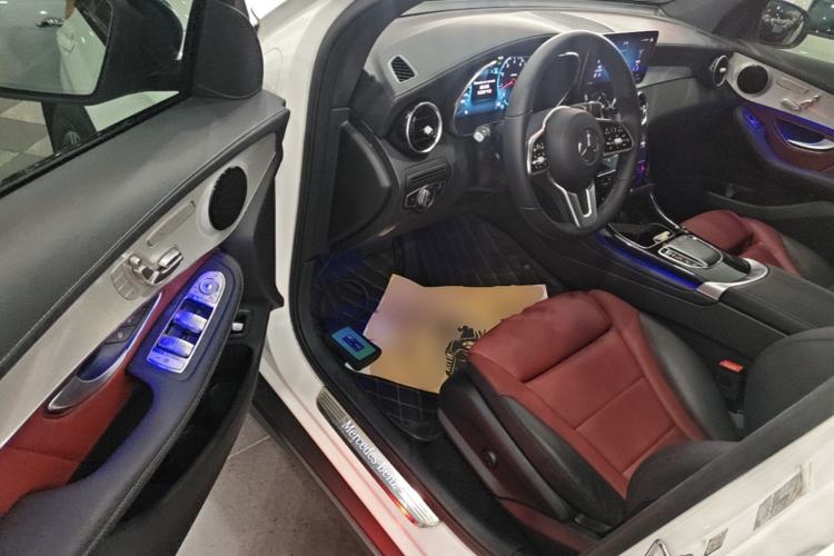 Used Mercedes-Benz GLC Coupe 2022 Refreshed GLC 260 4MATIC Coupe SUV Driver Seat