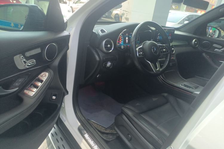 Used Mercedes-Benz GLC Coupe 2022 Refreshed GLC 300 4MATIC Coupe SUV Driver Seat