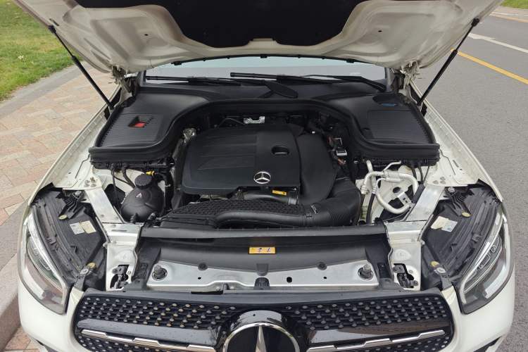 Used Mercedes-Benz GLC Coupe 2022 Refreshed GLC 260 4MATIC Coupe SUV Engine Bay
