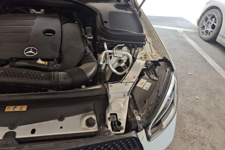 Used Mercedes-Benz GLC Coupe 2022 Refreshed GLC 260 4MATIC Coupe SUV Engine Bay Left