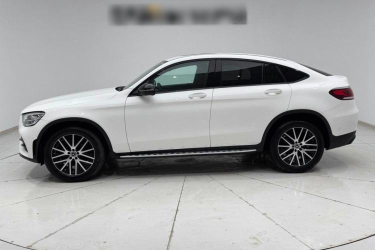 Used Mercedes-Benz GLC Coupe 2022 Refreshed GLC 300 4MATIC Coupe SUV Exterior 3
