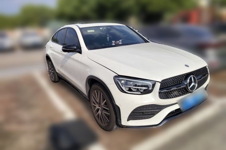 Used Mercedes-Benz GLC Coupe 2022 Refreshed GLC 260 4MATIC Coupe SUV Front Right 45 Deg