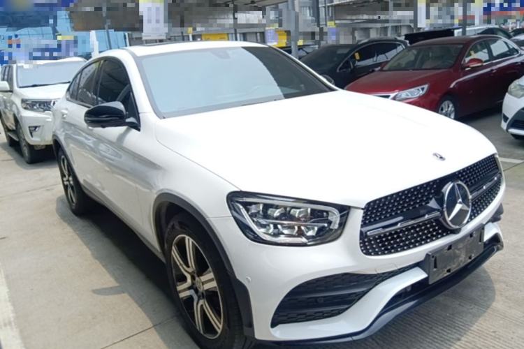 Used Mercedes-Benz GLC Coupe 2022 Refreshed GLC 260 4MATIC Coupe SUV Front Right 45 Deg