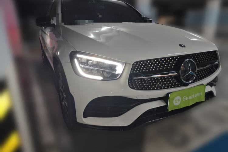 Used Mercedes-Benz GLC Coupe 2022 Refreshed GLC 260 4MATIC Coupe SUV Front Right 45 Deg