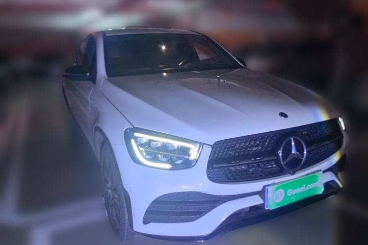 Used Mercedes-Benz GLC Coupe 2022 Refreshed GLC 260 4MATIC Coupe SUV Front Right 45 Deg