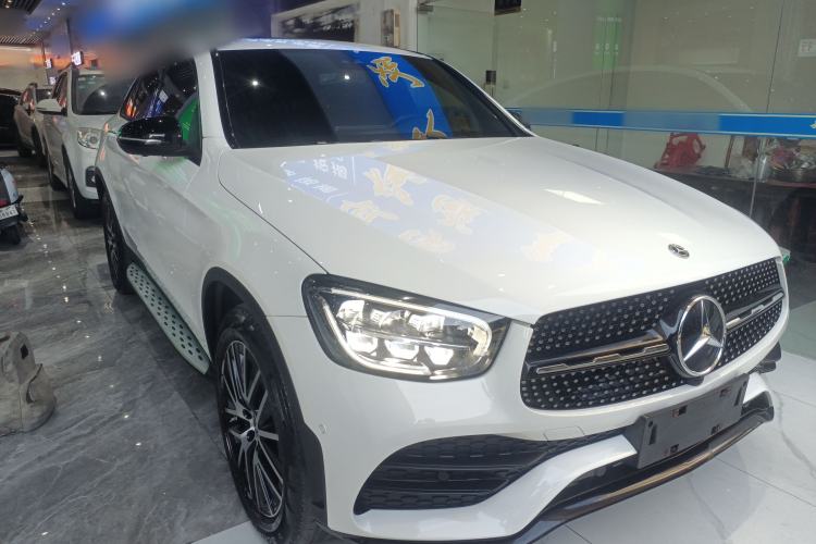 Used Mercedes-Benz GLC Coupe 2022 Refreshed GLC 300 4MATIC Coupe SUV Front Right 45 Deg