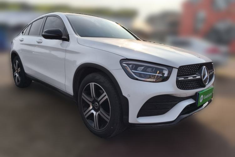 Used Mercedes-Benz GLC Coupe 2022 Refreshed GLC 260 4MATIC Coupe SUV Front Right 45 Deg