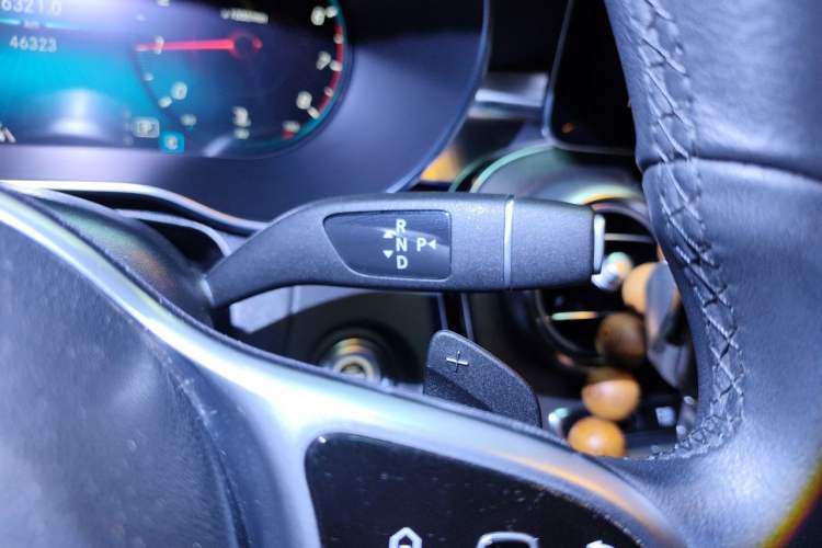 Used Mercedes-Benz GLC Coupe 2022 Refreshed GLC 300 4MATIC Coupe SUV Gear Lever
