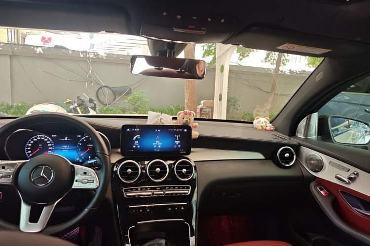 Used Mercedes-Benz GLC Coupe 2022 Refreshed GLC 260 4MATIC Coupe SUV Headliner
