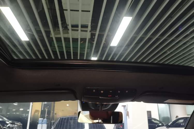 Used Mercedes-Benz GLC Coupe 2022 Refreshed GLC 300 4MATIC Coupe SUV Headliner