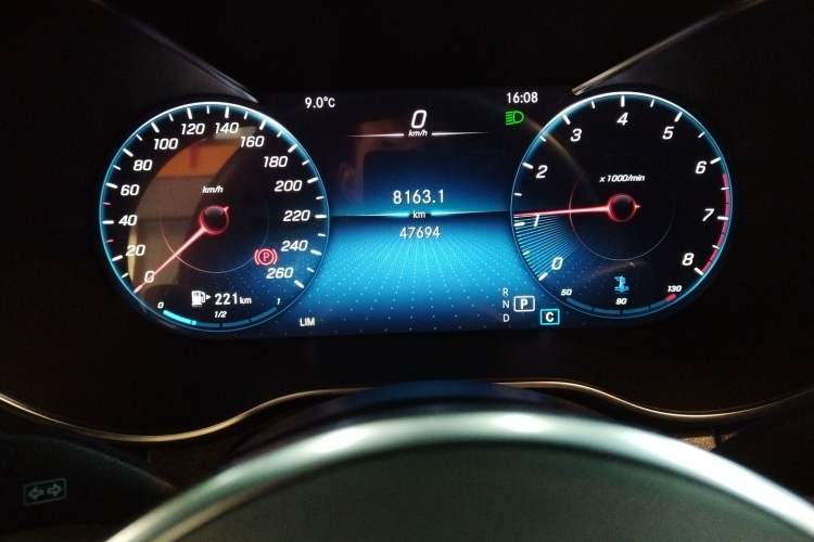 Used Mercedes-Benz GLC Coupe 2022 Refreshed GLC 260 4MATIC Coupe SUV Instrument Cluster