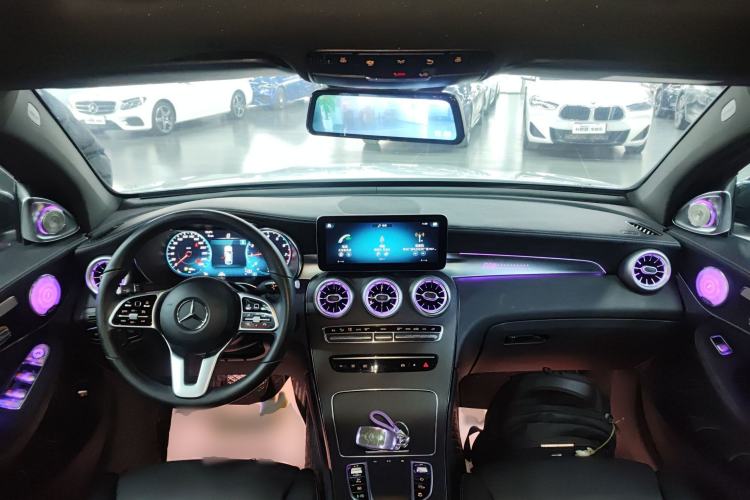 Used Mercedes-Benz GLC Coupe 2022 Refreshed GLC 300 4MATIC Coupe SUV Interior 2