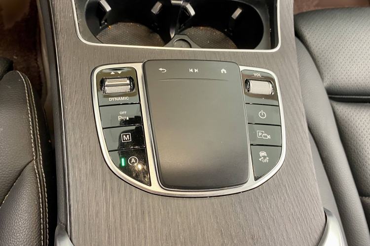 Used Mercedes-Benz GLC Coupe 2022 Refreshed GLC 300 4MATIC Coupe SUV Interior 6