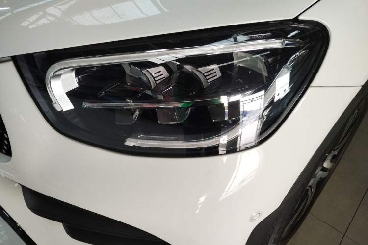 Used Mercedes-Benz GLC Coupe 2022 Refreshed GLC 260 4MATIC Coupe SUV Left Front Headlight