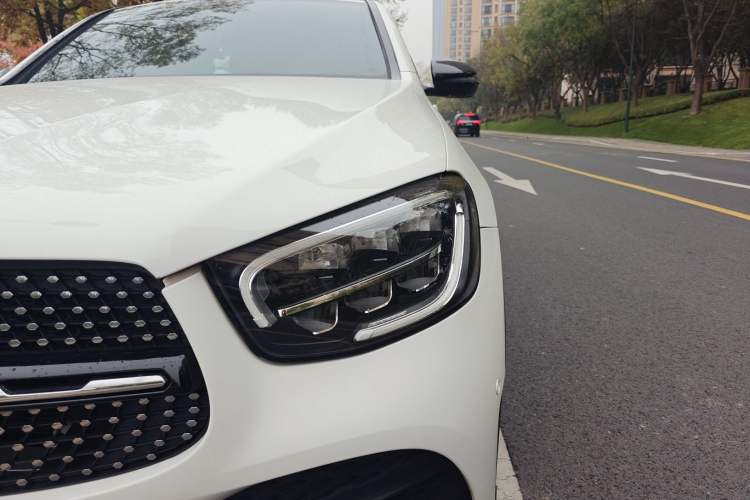 Used Mercedes-Benz GLC Coupe 2022 Refreshed GLC 260 4MATIC Coupe SUV Left Front Headlight