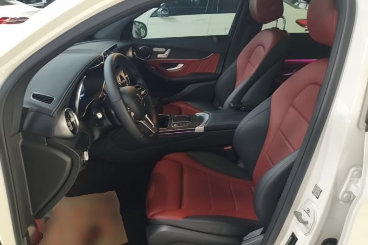 Used Mercedes-Benz GLC Coupe 2022 Refreshed GLC 300 4MATIC Coupe SUV Left Front Seat