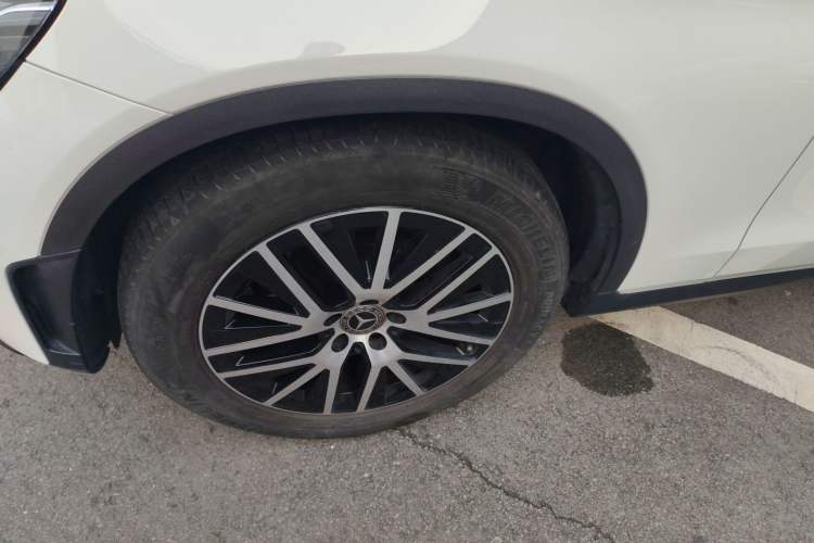 Used Mercedes-Benz GLC Coupe 2022 Refreshed GLC 260 4MATIC Coupe SUV Left Front Wheel Hub