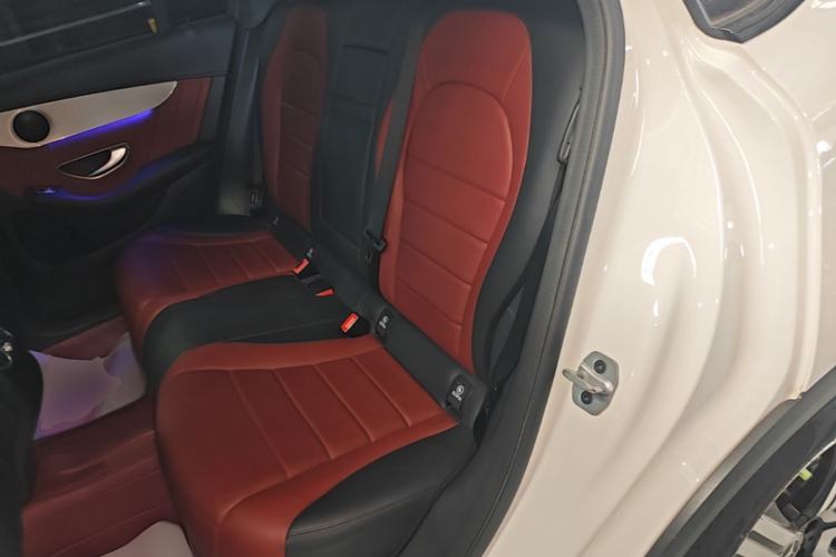Used Mercedes-Benz GLC Coupe 2022 Refreshed GLC 260 4MATIC Coupe SUV Left Rear Seat