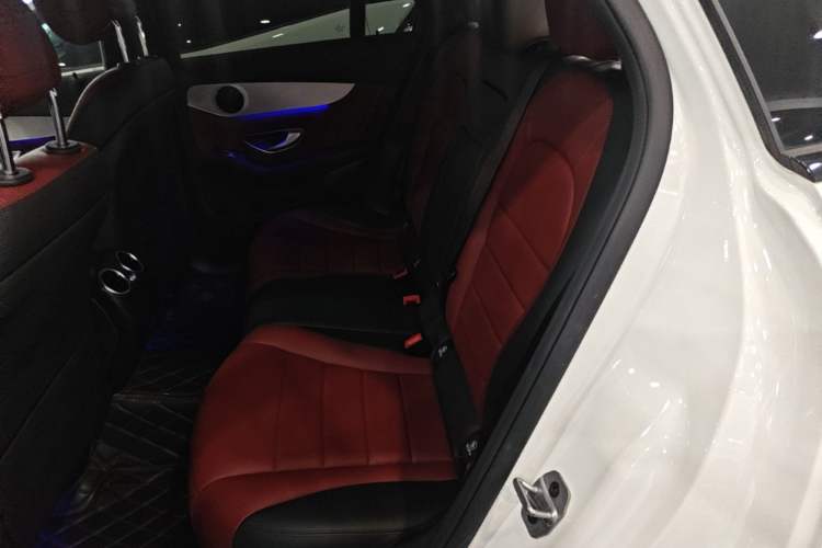 Used Mercedes-Benz GLC Coupe 2022 Refreshed GLC 260 4MATIC Coupe SUV Left Rear Seat