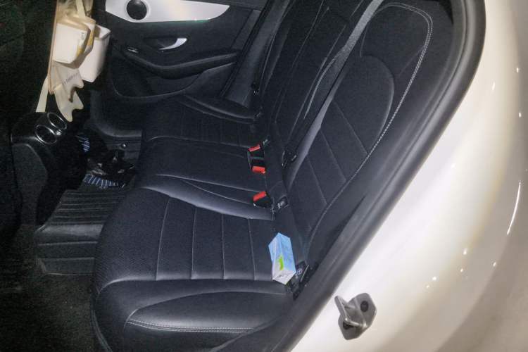Used Mercedes-Benz GLC Coupe 2022 Refreshed GLC 260 4MATIC Coupe SUV Left Rear Seat