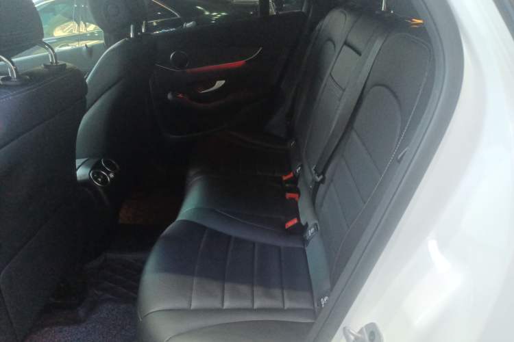 Used Mercedes-Benz GLC Coupe 2022 Refreshed GLC 300 4MATIC Coupe SUV Left Rear Seat