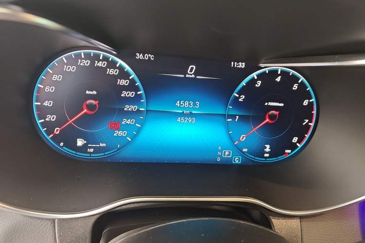 Used Mercedes-Benz GLC Coupe 2022 Refreshed GLC 260 4MATIC Coupe SUV Odometer Close Up