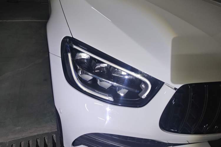 Used Mercedes-Benz GLC Coupe 2022 Refreshed GLC 300 4MATIC Coupe SUV Right Front Headlight