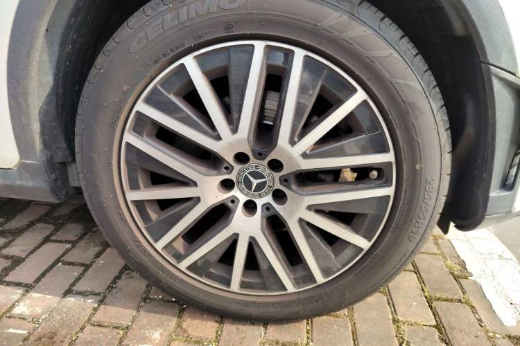 Used Mercedes-Benz GLC Coupe 2022 Refreshed GLC 260 4MATIC Coupe SUV Right Front Wheel Hub