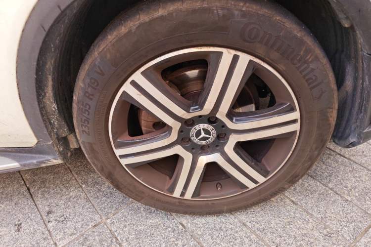 Used Mercedes-Benz GLC Coupe 2022 Refreshed GLC 260 4MATIC Coupe SUV Right Front Wheel Hub