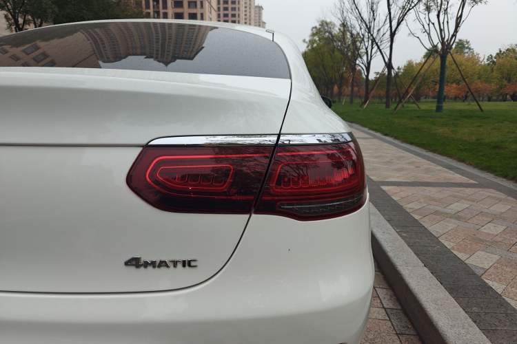Used Mercedes-Benz GLC Coupe 2022 Refreshed GLC 260 4MATIC Coupe SUV Right Rear Taillight