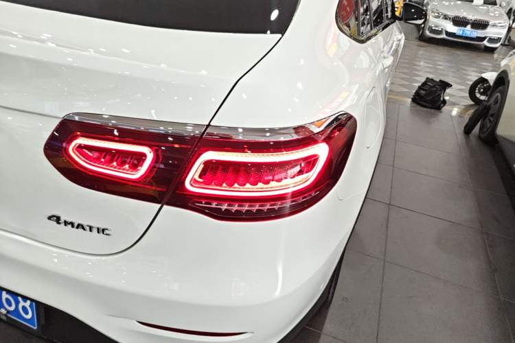Used Mercedes-Benz GLC Coupe 2022 Refreshed GLC 260 4MATIC Coupe SUV Right Rear Taillight