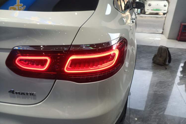 Used Mercedes-Benz GLC Coupe 2022 Refreshed GLC 300 4MATIC Coupe SUV Right Rear Taillight