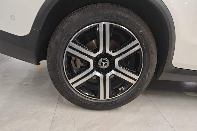 Used Mercedes-Benz GLC Coupe 2022 Refreshed GLC 260 4MATIC Coupe SUV Right Rear Wheel Hub