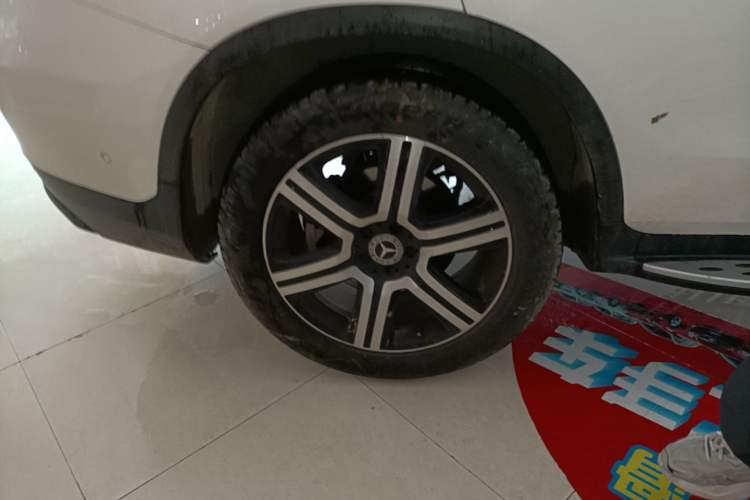 Used Mercedes-Benz GLC Coupe 2022 Refreshed GLC 260 4MATIC Coupe SUV Right Rear Wheel Hub