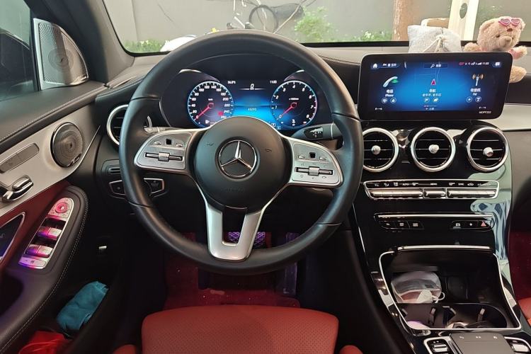 Used Mercedes-Benz GLC Coupe 2022 Refreshed GLC 260 4MATIC Coupe SUV Steering Wheel