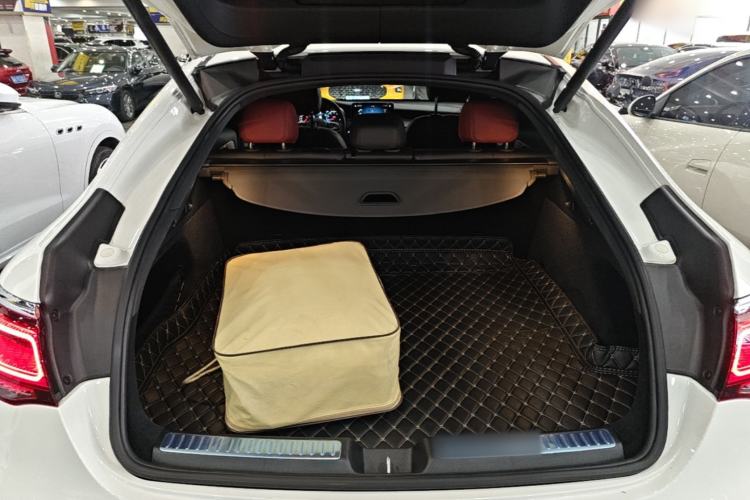 Used Mercedes-Benz GLC Coupe 2022 Refreshed GLC 260 4MATIC Coupe SUV Trunk