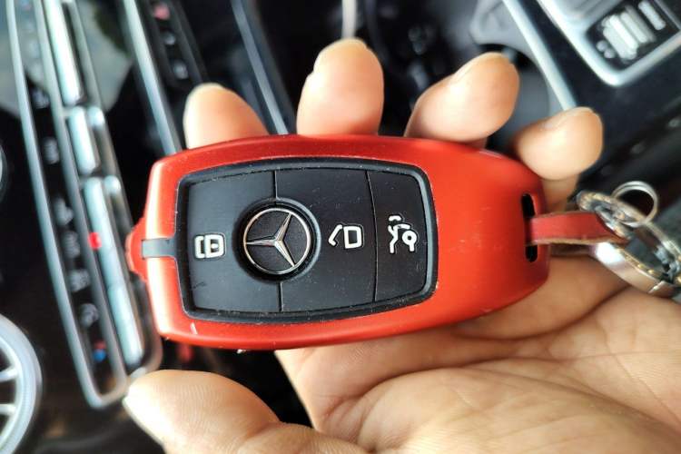 Used Mercedes-Benz GLC Coupe 2022 Refreshed GLC 260 4MATIC Coupe SUV Vehicle Key