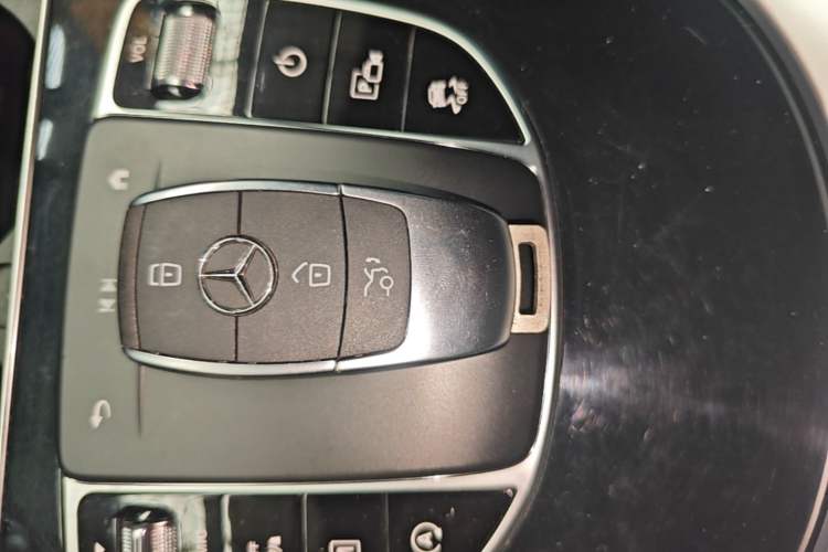 Used Mercedes-Benz GLC Coupe 2022 Refreshed GLC 260 4MATIC Coupe SUV Vehicle Key