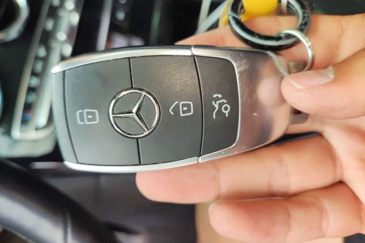 Used Mercedes-Benz GLC Coupe 2022 Refreshed GLC 260 4MATIC Coupe SUV Vehicle Key