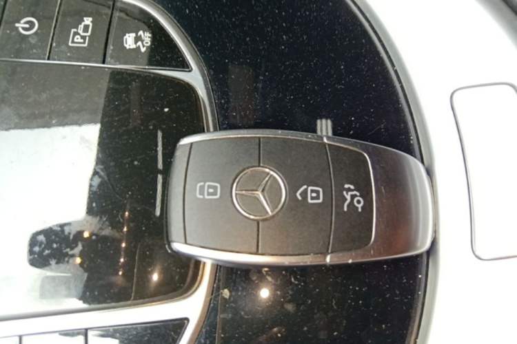 Used Mercedes-Benz GLC Coupe 2022 Refreshed GLC 260 4MATIC Coupe SUV Vehicle Key