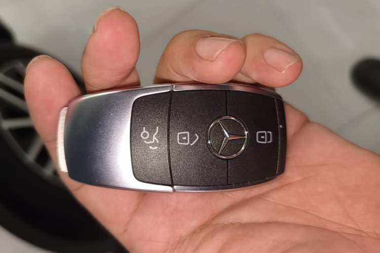 Used Mercedes-Benz GLC Coupe 2022 Refreshed GLC 300 4MATIC Coupe SUV Vehicle Key