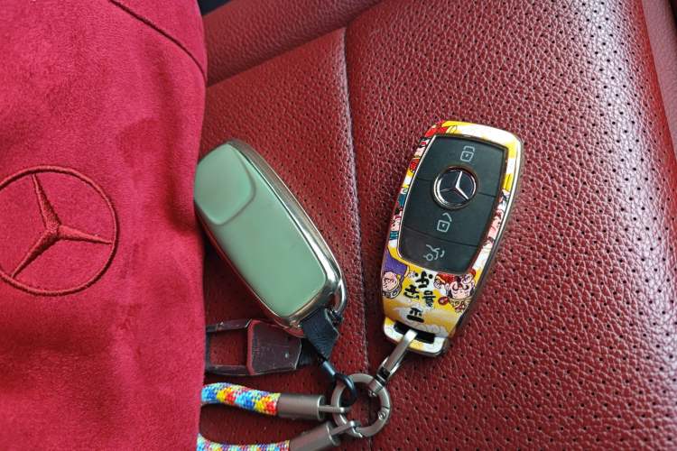 Used Mercedes-Benz GLC Coupe 2022 Refreshed GLC 260 4MATIC Coupe SUV Vehicle Key