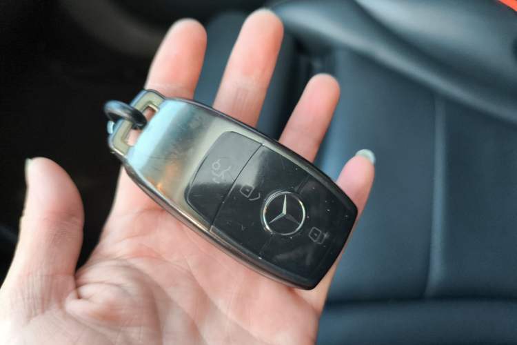 Used Mercedes-Benz GLC Coupe 2022 Refreshed GLC 260 4MATIC Coupe SUV Vehicle Key
