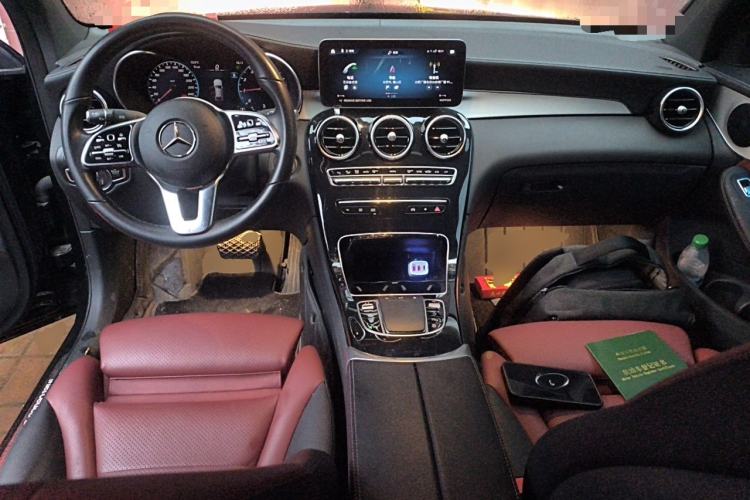 Used Mercedes-Benz GLC Coupe 2023 GLC 260 4MATIC Coupe SUV Center Console