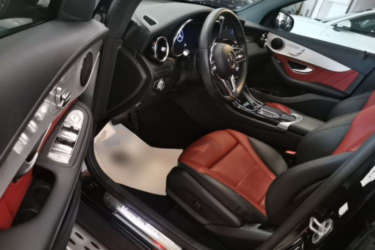 Used Mercedes-Benz GLC Coupe 2023 GLC 260 4MATIC Coupe SUV Driver Seat