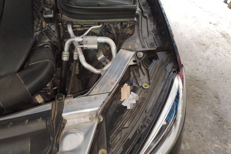 Used Mercedes-Benz GLC Coupe 2023 GLC 300 4MATIC Coupe SUV Engine Bay Left